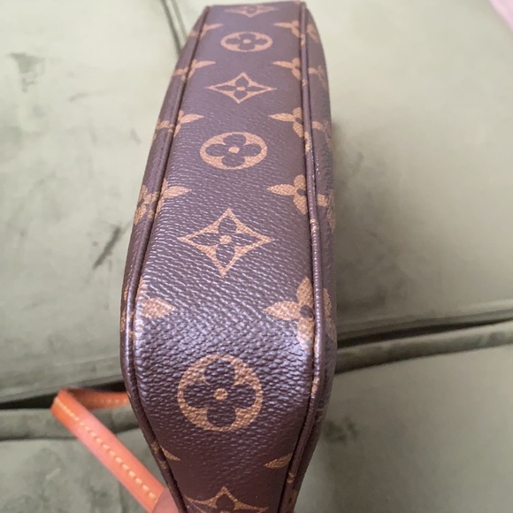 Louis Vuitton pochette accessoires NM - Picture 5 of 13